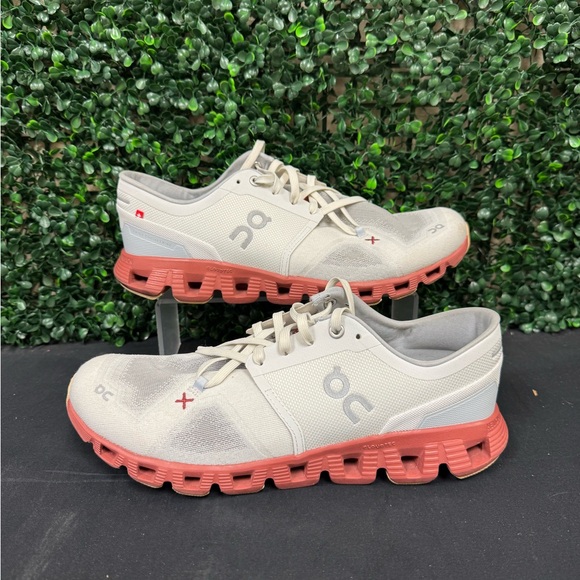 On Running Other - On Running Cloud X 3 - M9